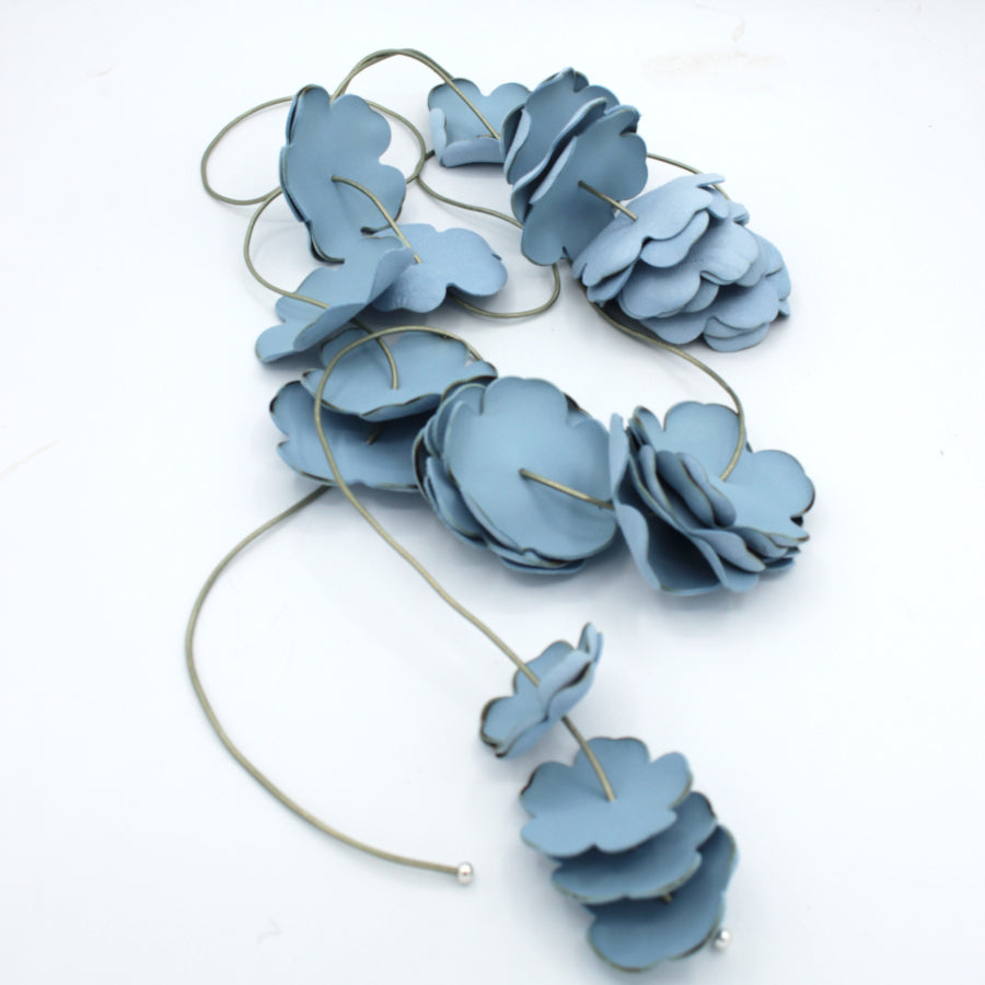 Collier longue, sans fermeture