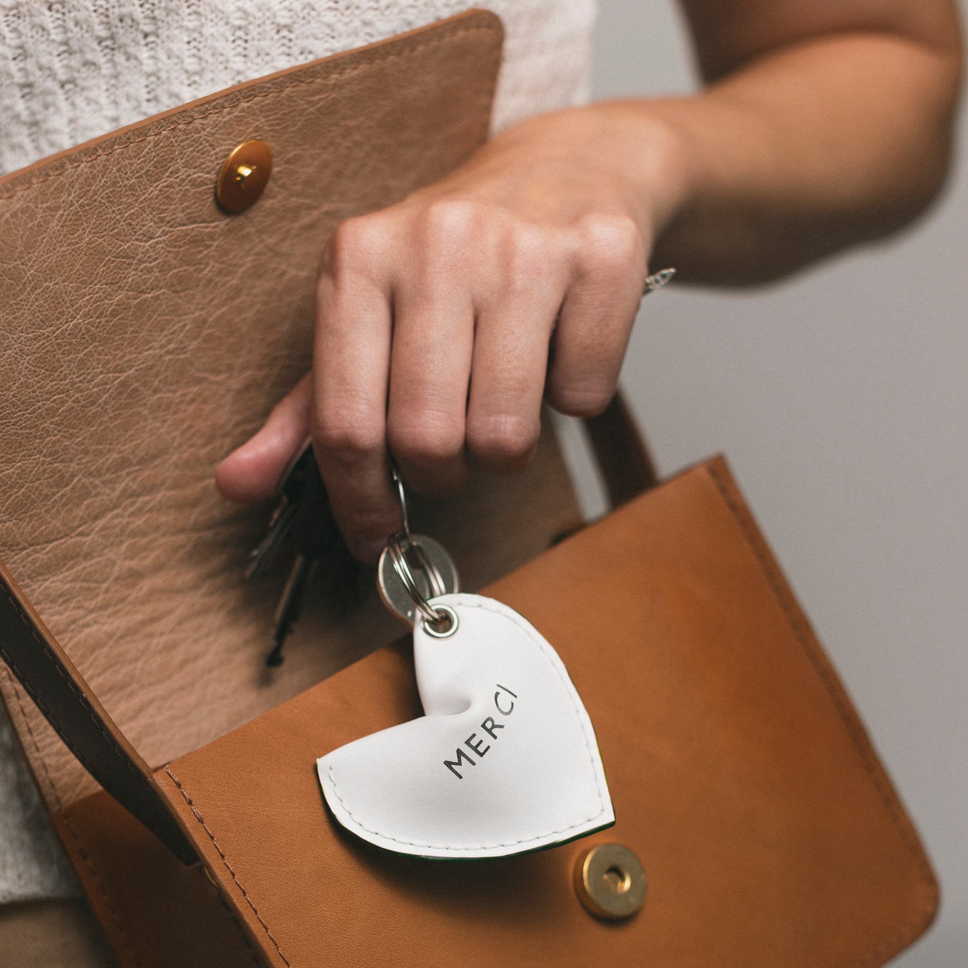 Porte-clés cœur en cuir personnalisé