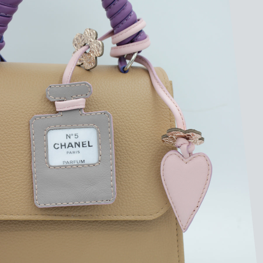Bijou de sac cuir – Flacon de parfum inspiré Coco Chanel