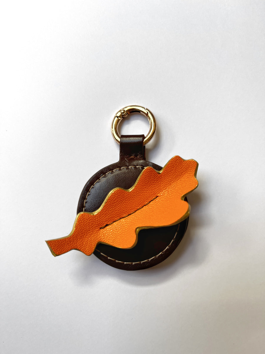 Hat magnetic clip from leather