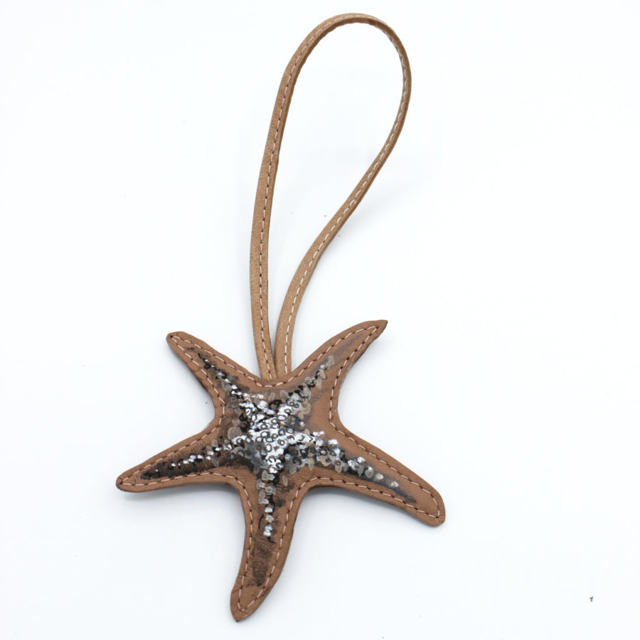 Pièce unique en cuir – Étoile de mer artistique