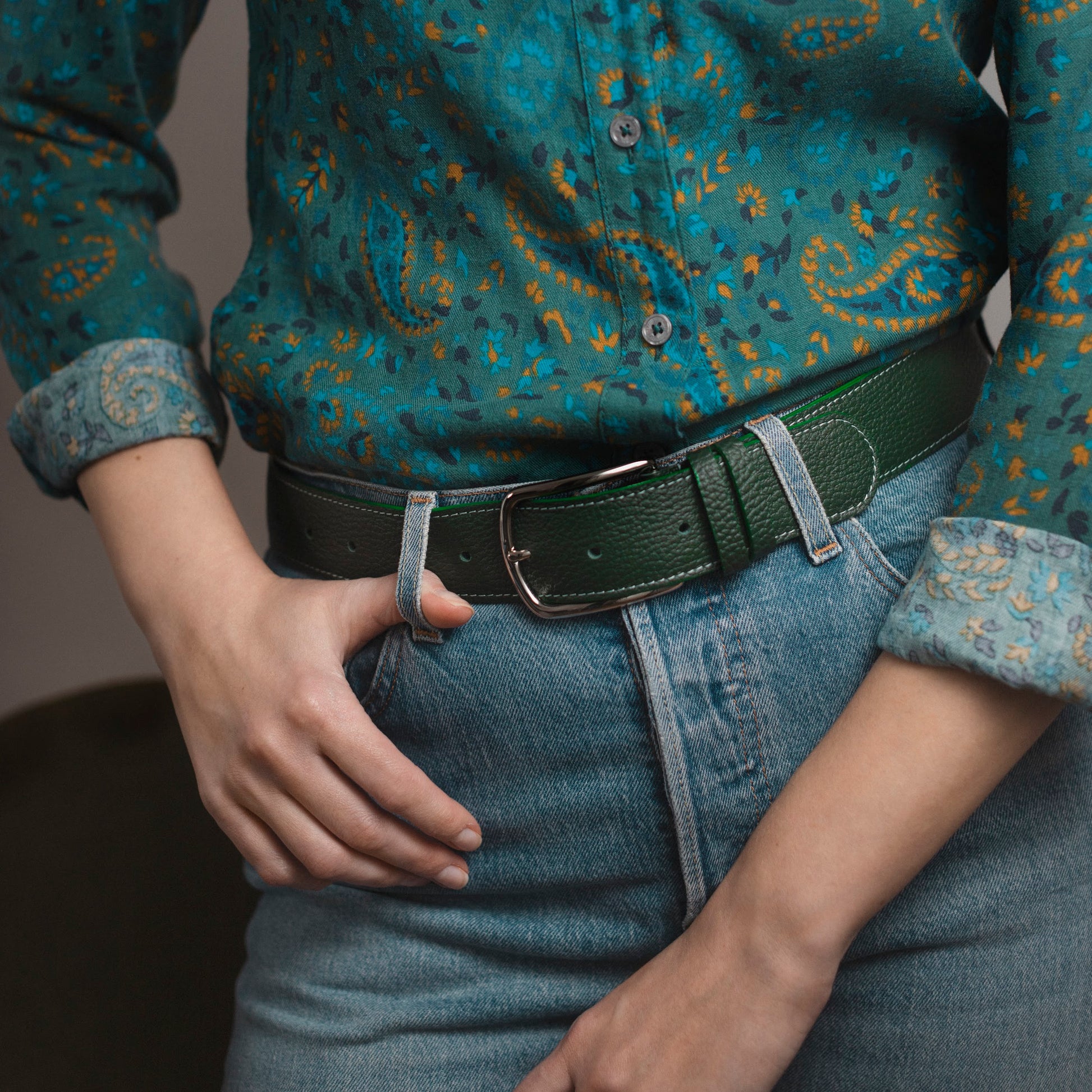 Ceinture en cuir grainé vert foncé – Fabrication artisanale française