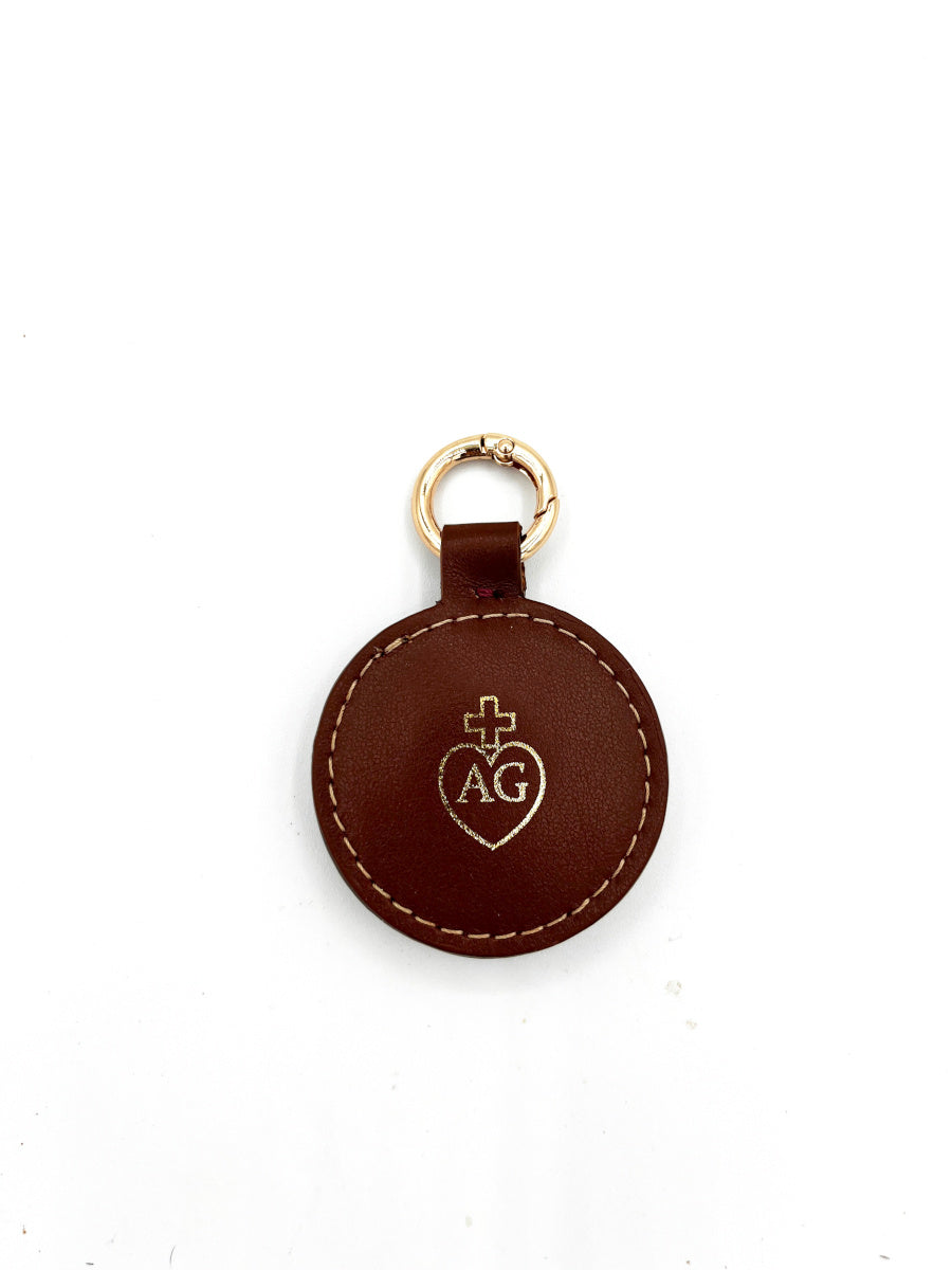 Hat magnetic clip from leather